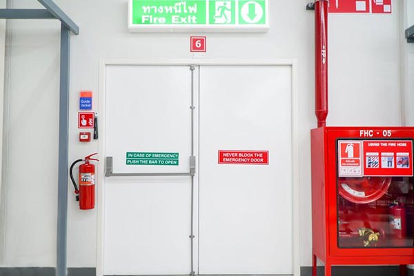 Yangına Dayanıklı Kapılar Can ve Mal Korumak İçin Nasıl Çalışır? Yangına Dayanıklı Kapılar Can ve Mal Korumak İçin Nasıl Çalışır?